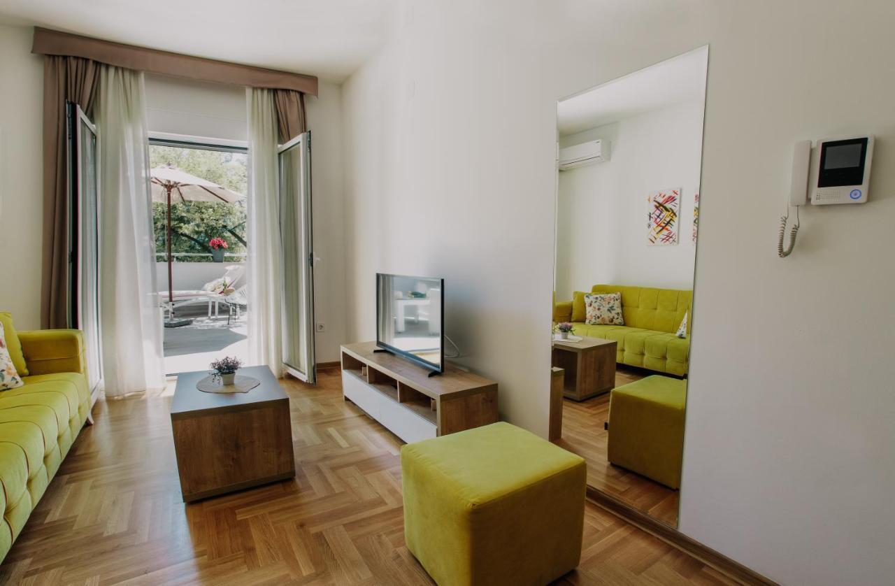 Peace 2 Apartments With Parking Будва Екстер'єр фото